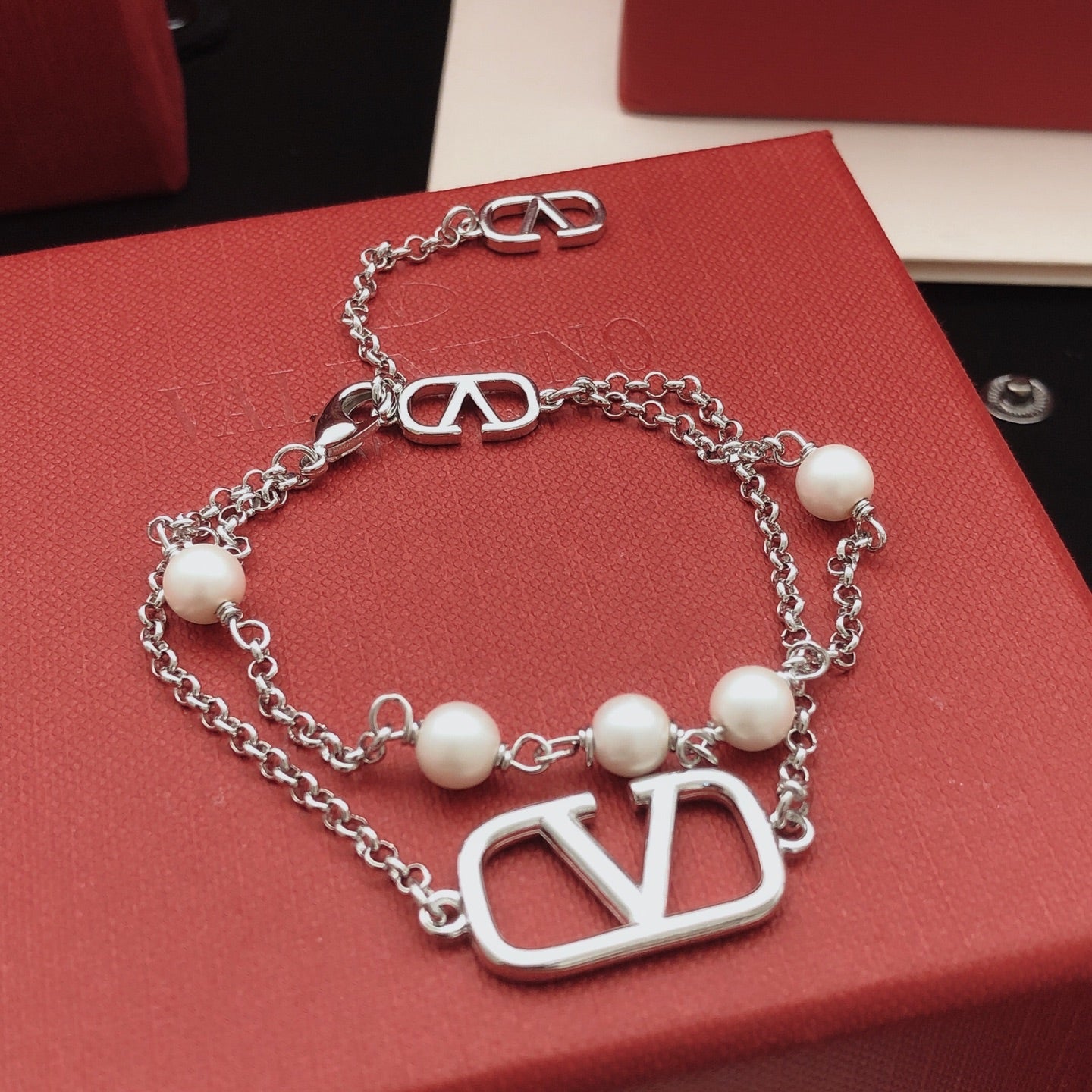 Signature Emblem Double-Layer Bracelet – Double Layer main product view