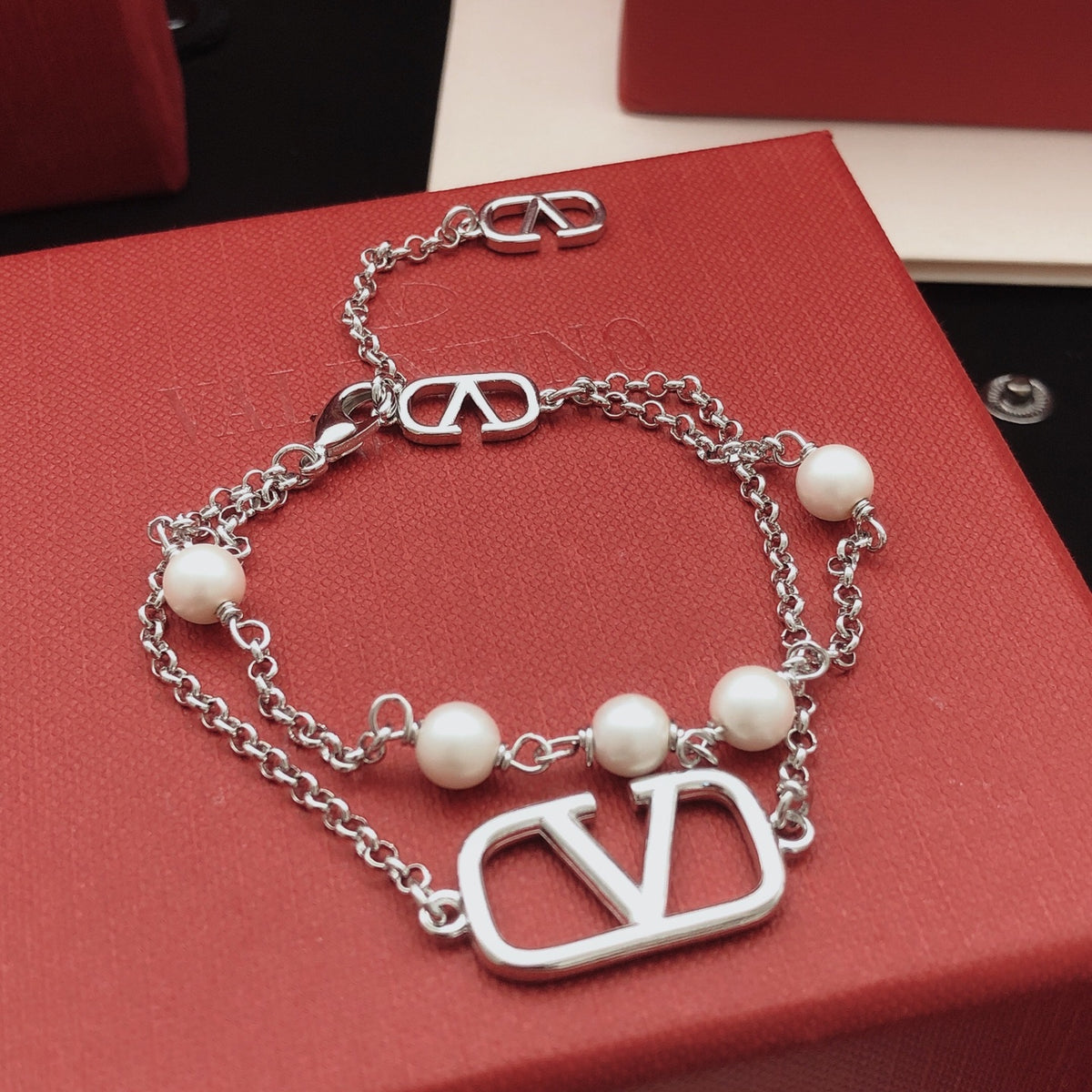Signature Emblem Double-Layer Bracelet – Double Layer – Design 02 main product view