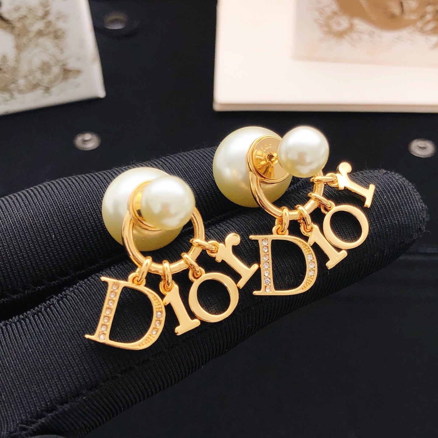 Pearl-Style Motif Stud Earrings in Gold-Tone with Pearl-Style Detail – Design 006 main product view