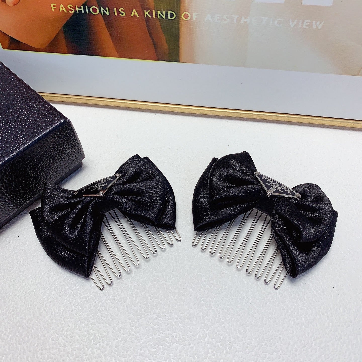Bow Hair Clip Set main product view