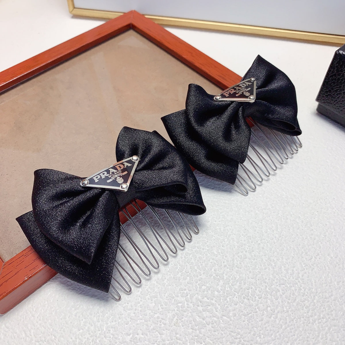 Bow Hair Clip Set front view