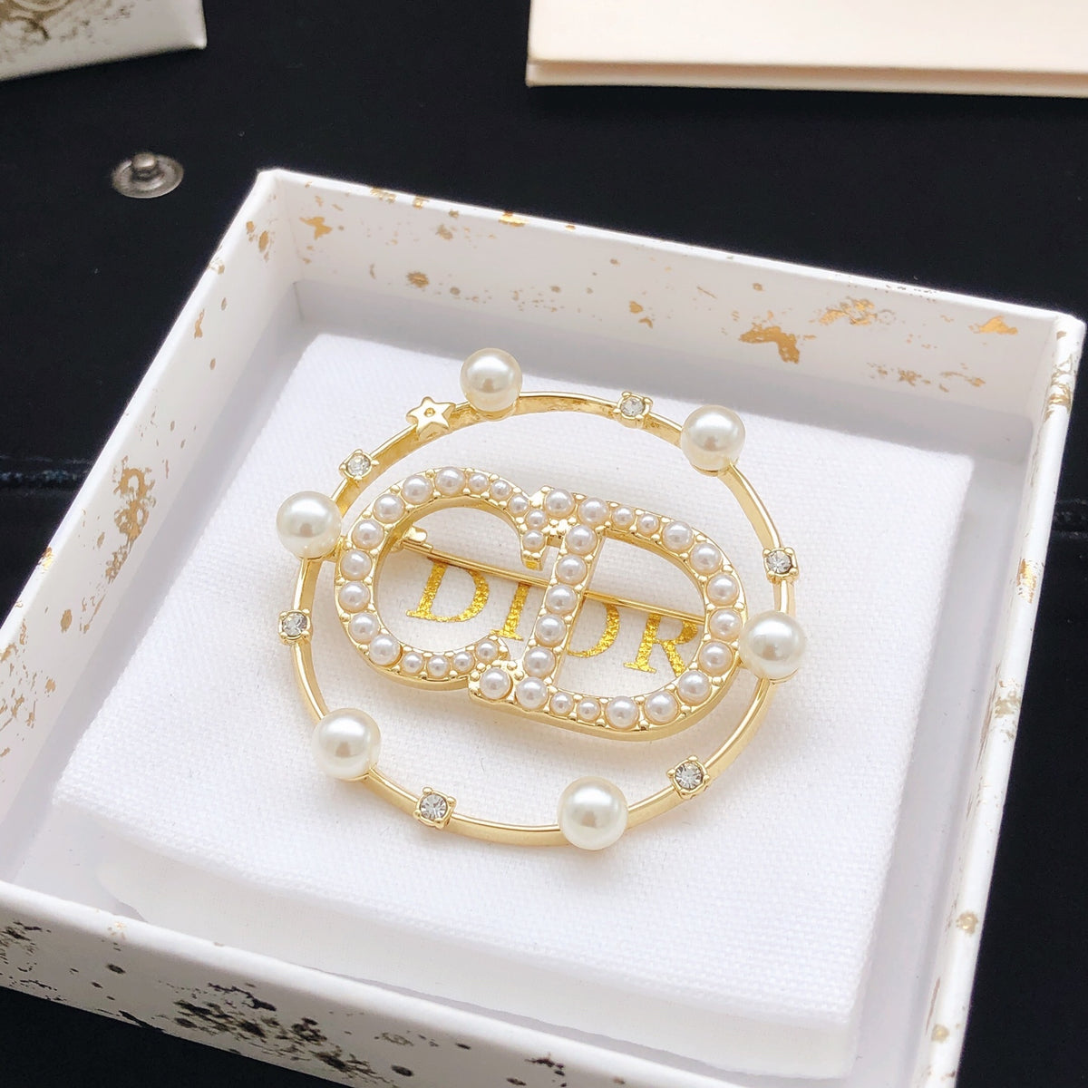 Sculptural Brooch Pin in Polished Metal-Tone – Design 026 front view
