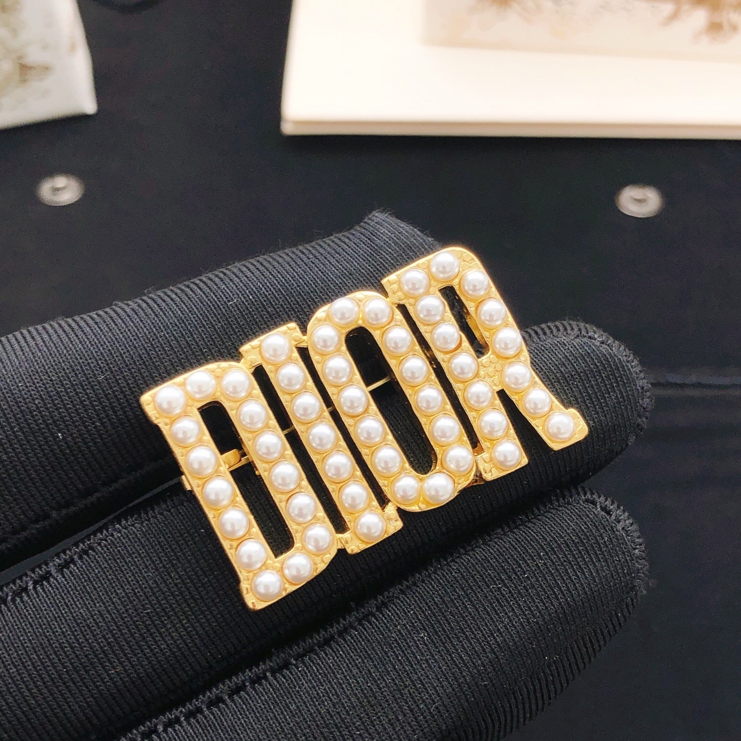 Sculptural Brooch Pin in Polished Metal-Tone – Design 004 side detail