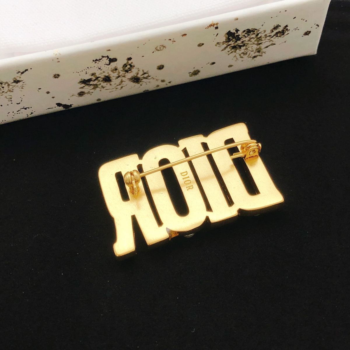 Sculptural Brooch Pin in Polished Metal-Tone – Design 023 detail view