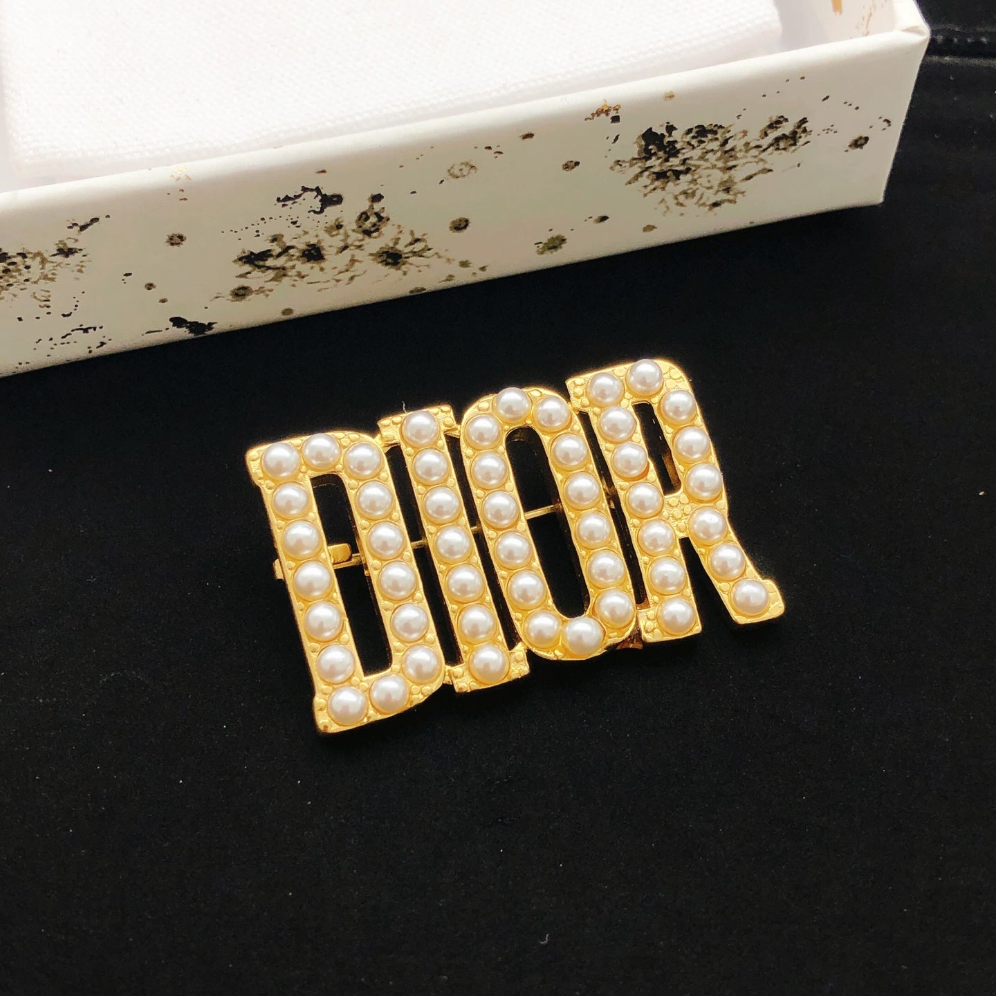 Sculptural Brooch Pin in Polished Metal-Tone – Design 023 main product view