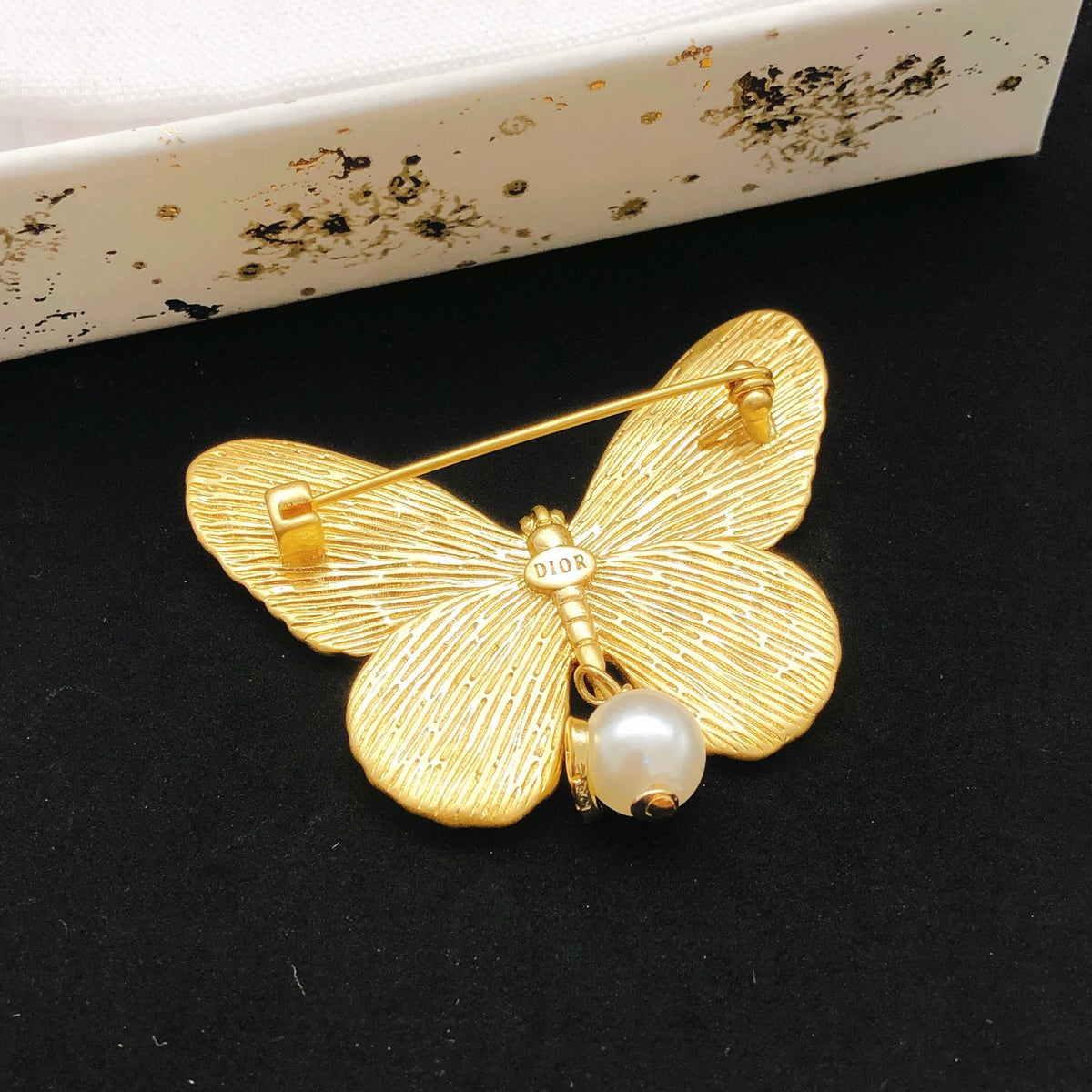 Bow & Butterfly Motif Brooch Pin in Polished Metal-Tone – Design 003 front view