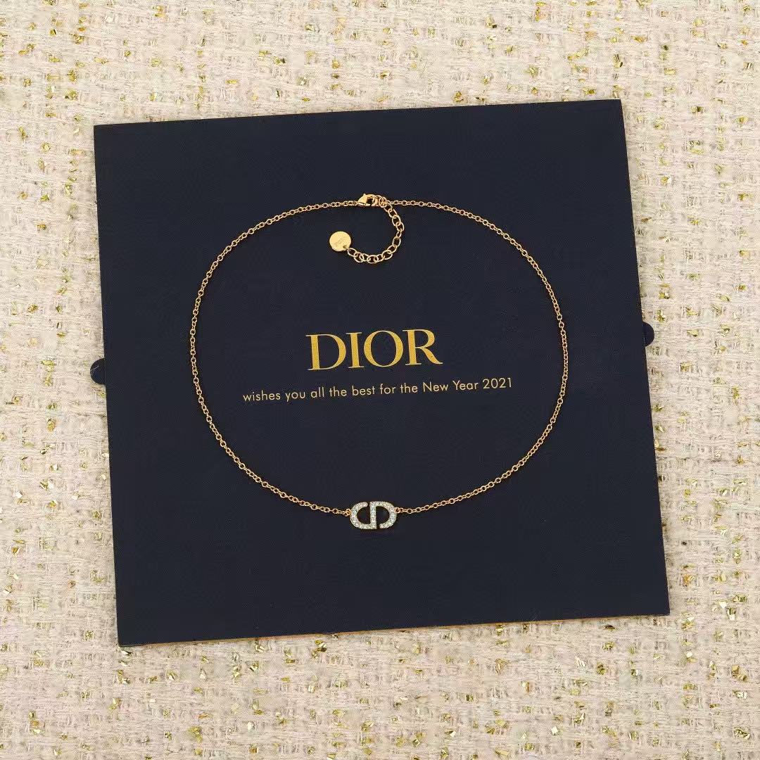 Graphic Letter Motif Pendant Necklace in Polished Metal-Tone – Design 002 front view
