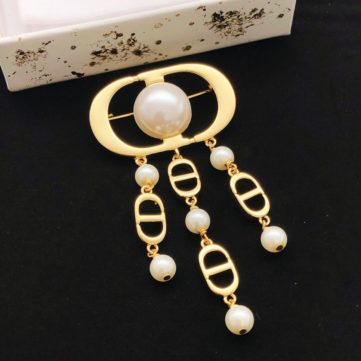 Sculptural Brooch Pin in Polished Metal-Tone – Design 003 main product view