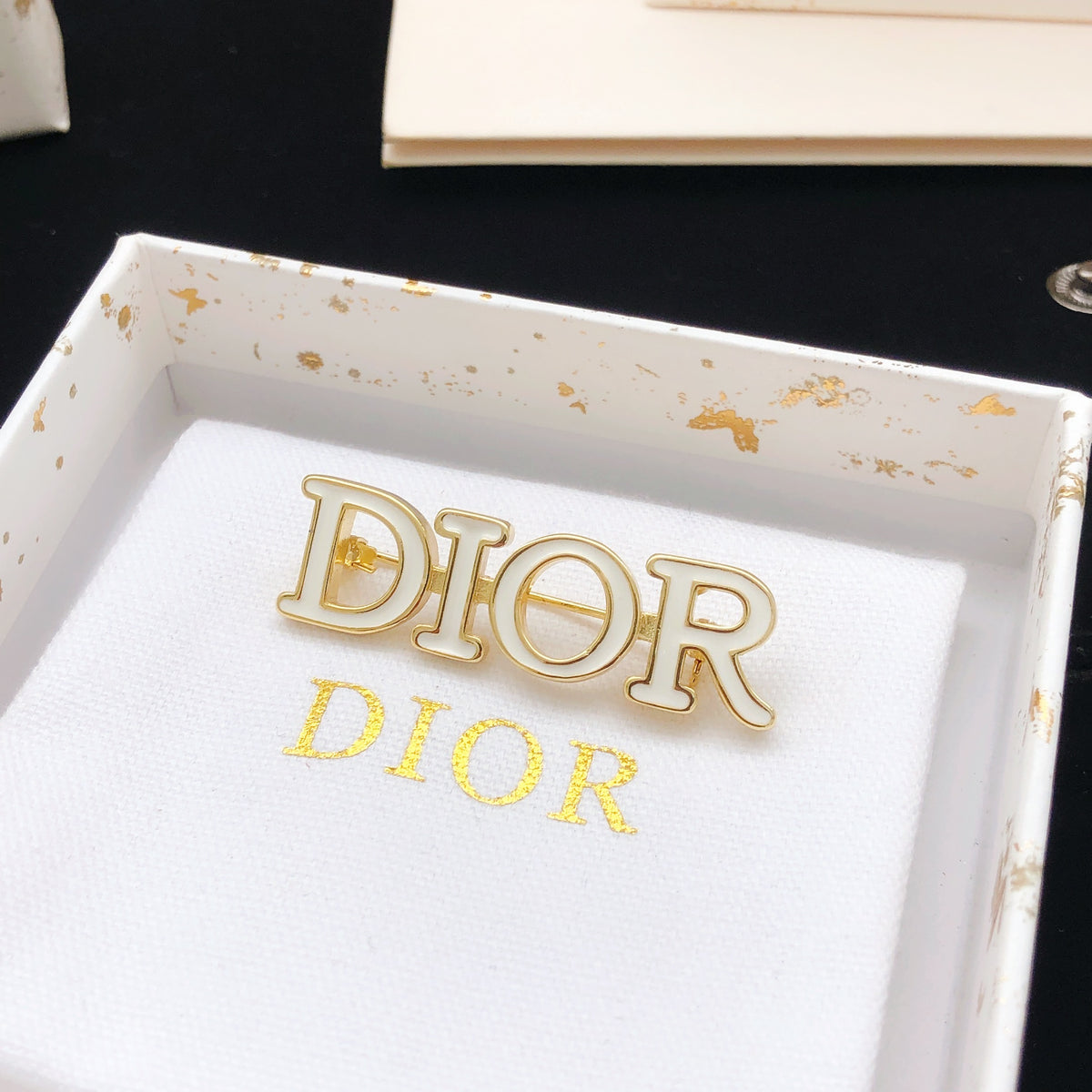 Graphic Letter Motif Brooch Pin in Polished Metal-Tone – Design 013 front view