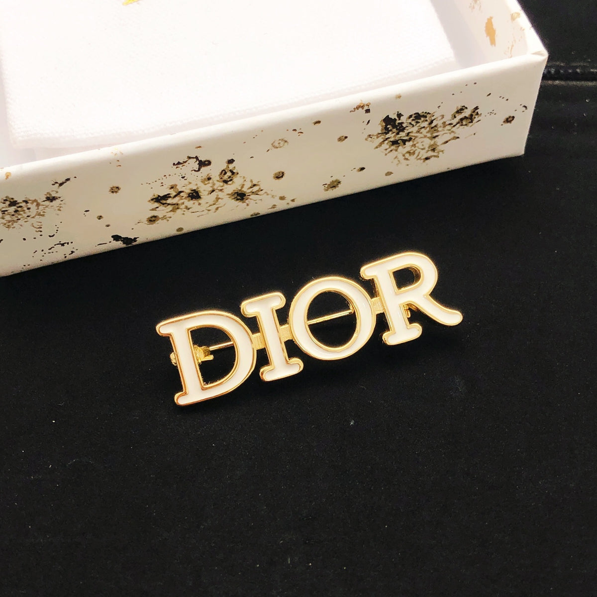 Graphic Letter Motif Brooch Pin in Polished Metal-Tone – Design 013 main product view