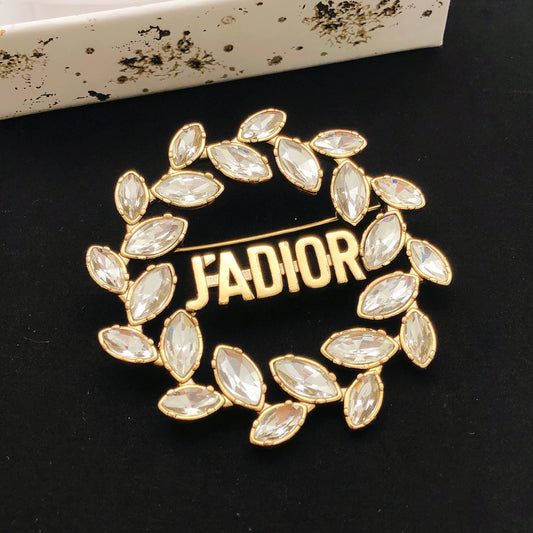 Sculptural Brooch Pin in Polished Metal-Tone – Design 020 main product view