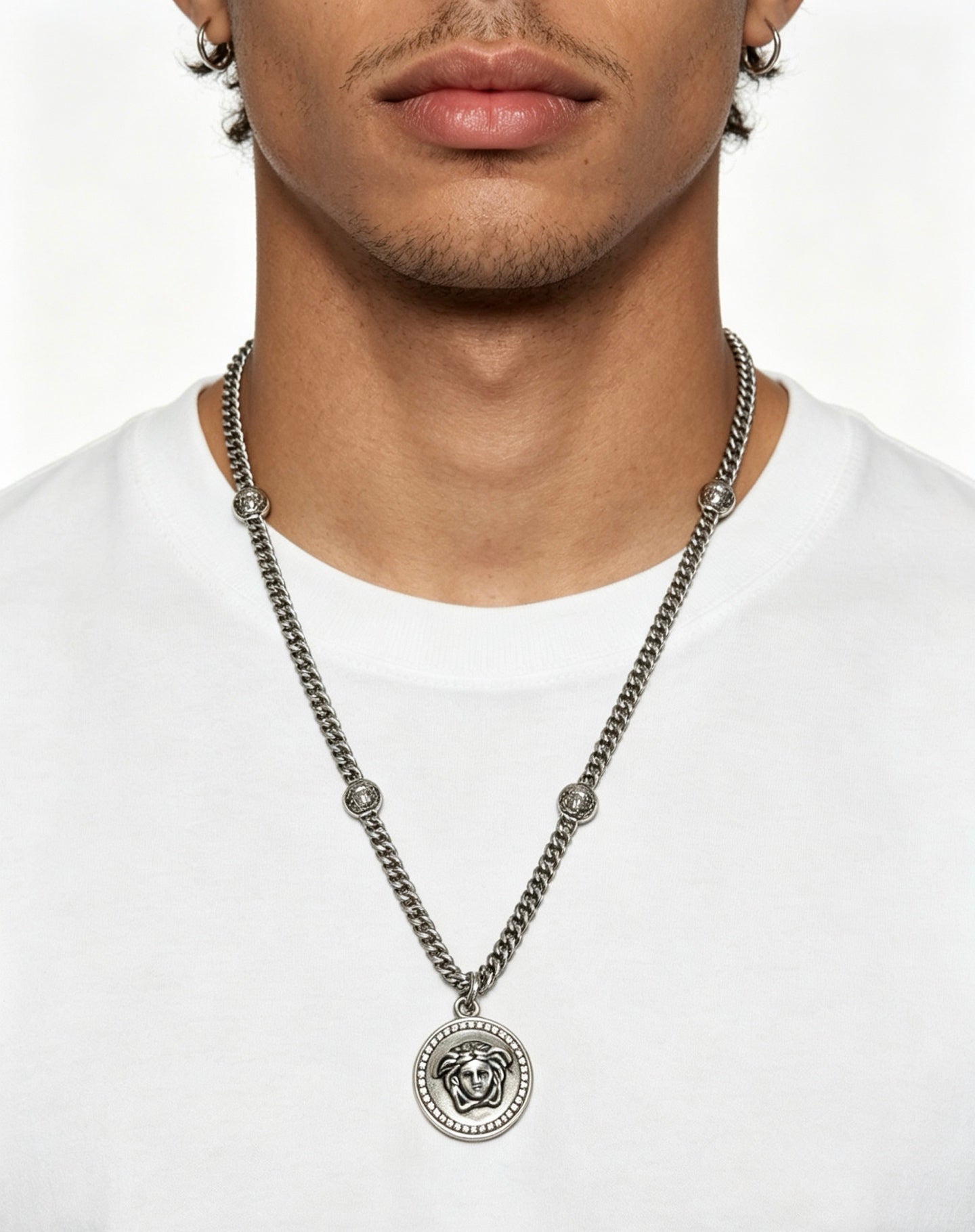 Medusa Head Pendant Necklace in Antique Silver-Tone – 60 cm – Design 07 detail view