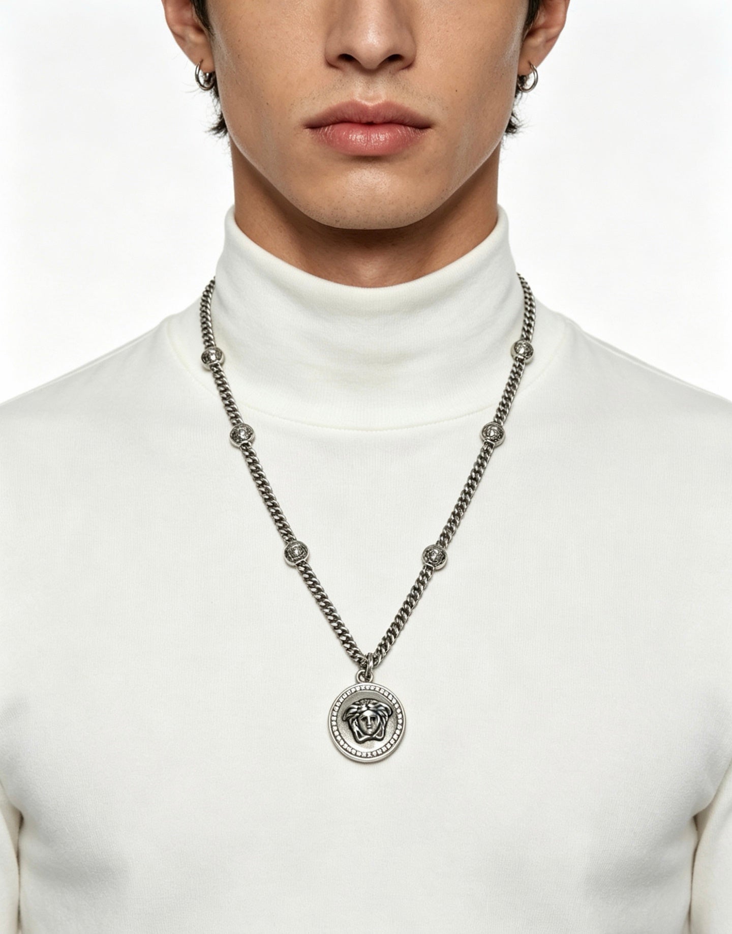 Medusa Head Pendant Necklace in Antique Silver-Tone – 60 cm – Design 07 styled product view