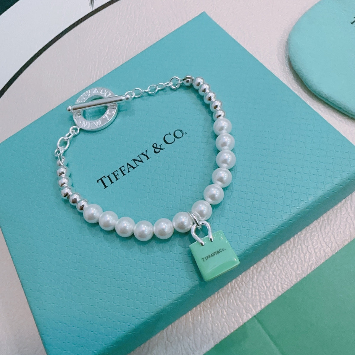 Signature Motif Bracelet in Silver-Tone – Vintage Detail – Design 69 close-up detail