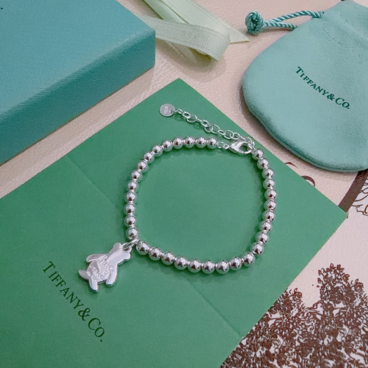 Signature Motif Bracelet in Silver-Tone – Vintage Detail – Design 68 side detail