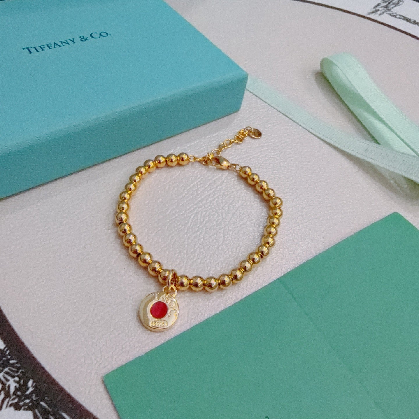 Signature Motif Bracelet in Silver-Tone – Vintage Detail – Design 67 detail view