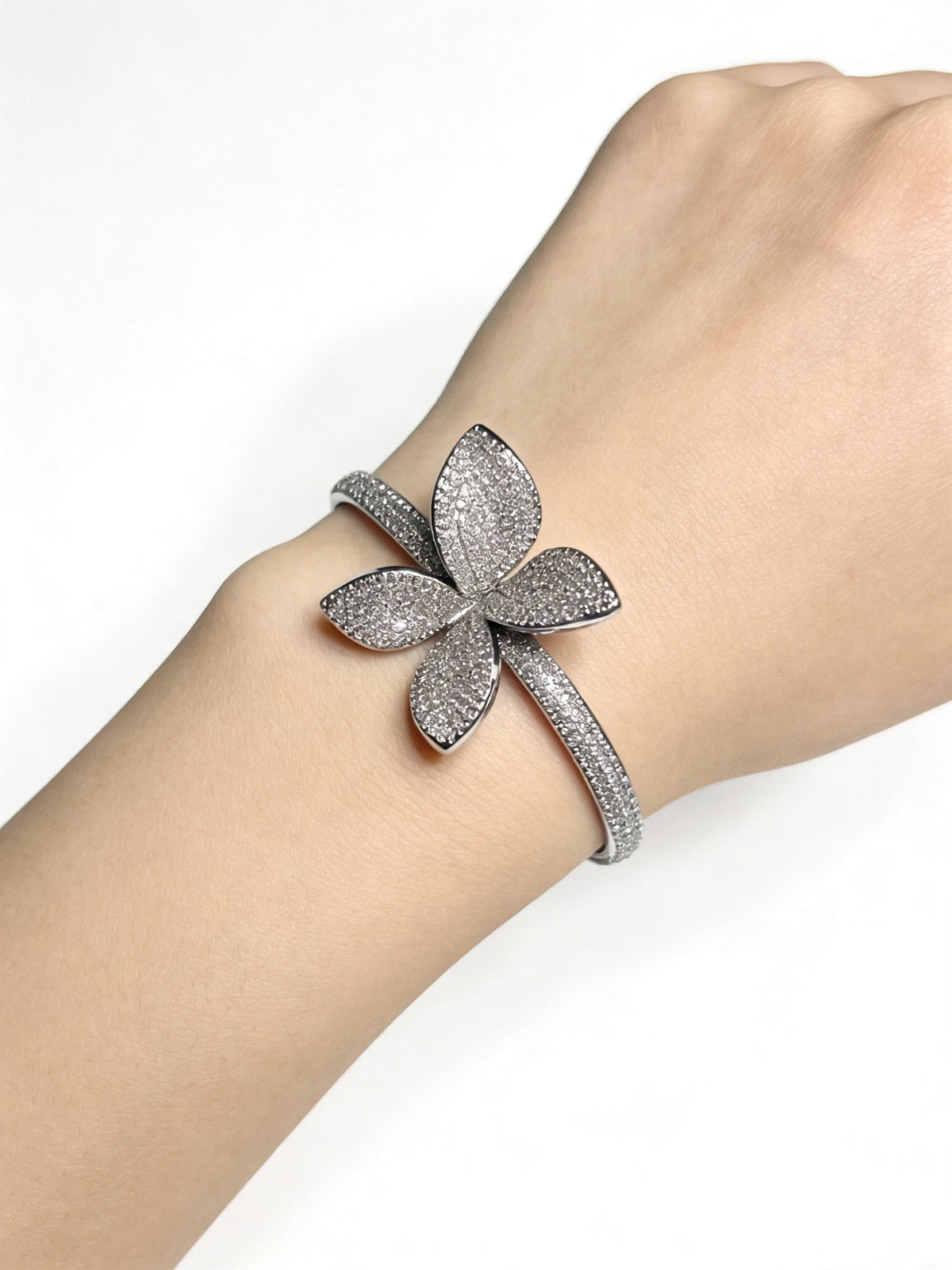 Sculptural Statement Bracelet in Gold-Tone – Design 129 side detail