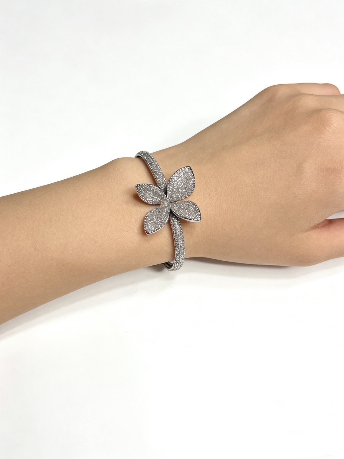 Sculptural Statement Bracelet in Gold-Tone – Design 129 detail view