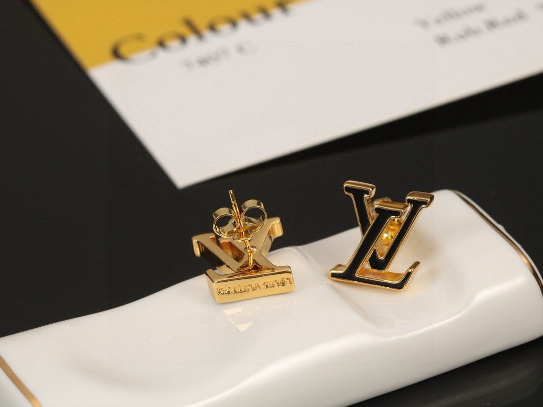 Letter Emblem Stud Earrings in Polished Metal-Tone – Design 033 close-up detail