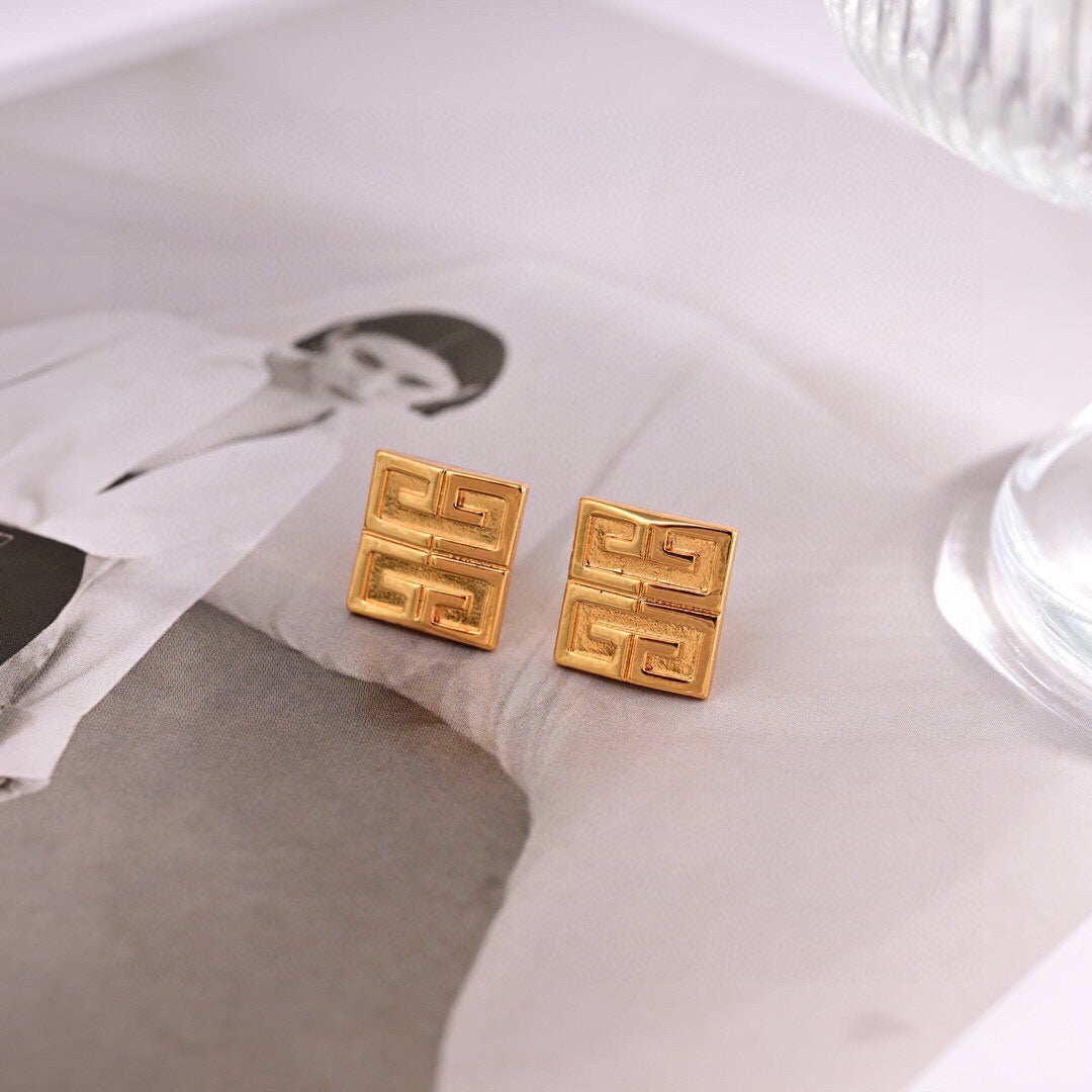Infinity Drop Stud Earrings – Design 03 styled detail