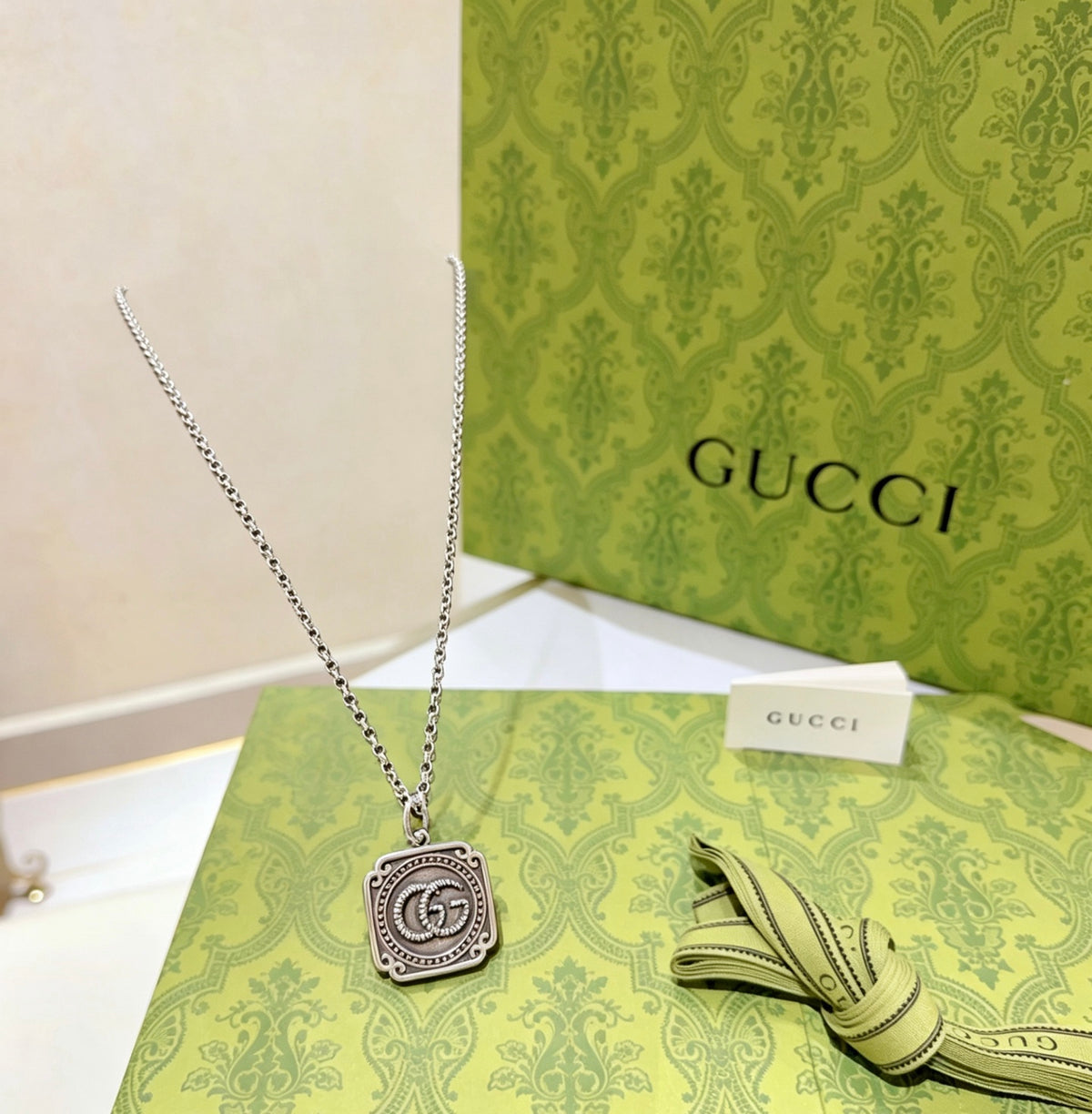 Double-G Emblem Pendant Necklace in Silver-Tone – Vintage Detail – Design 049 main product view