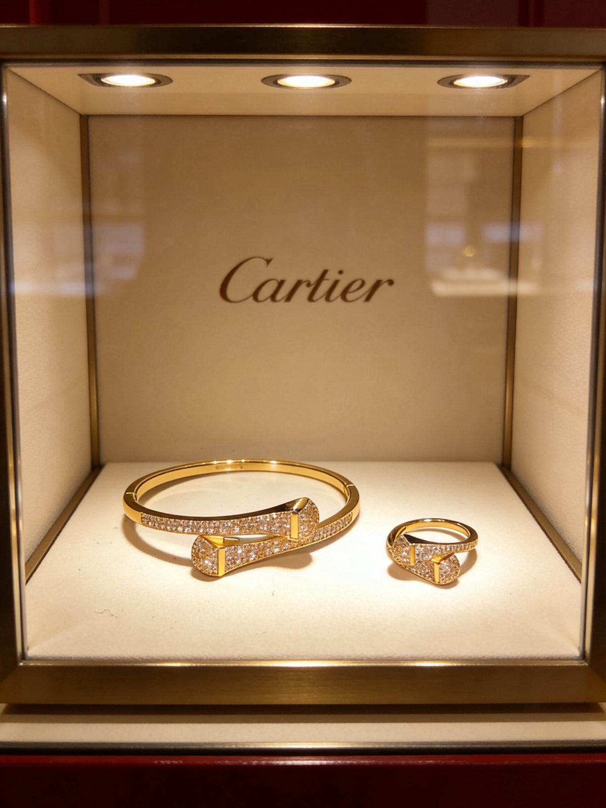 Sculptural Statement Bracelet in Gold-Tone – Design 195 front view