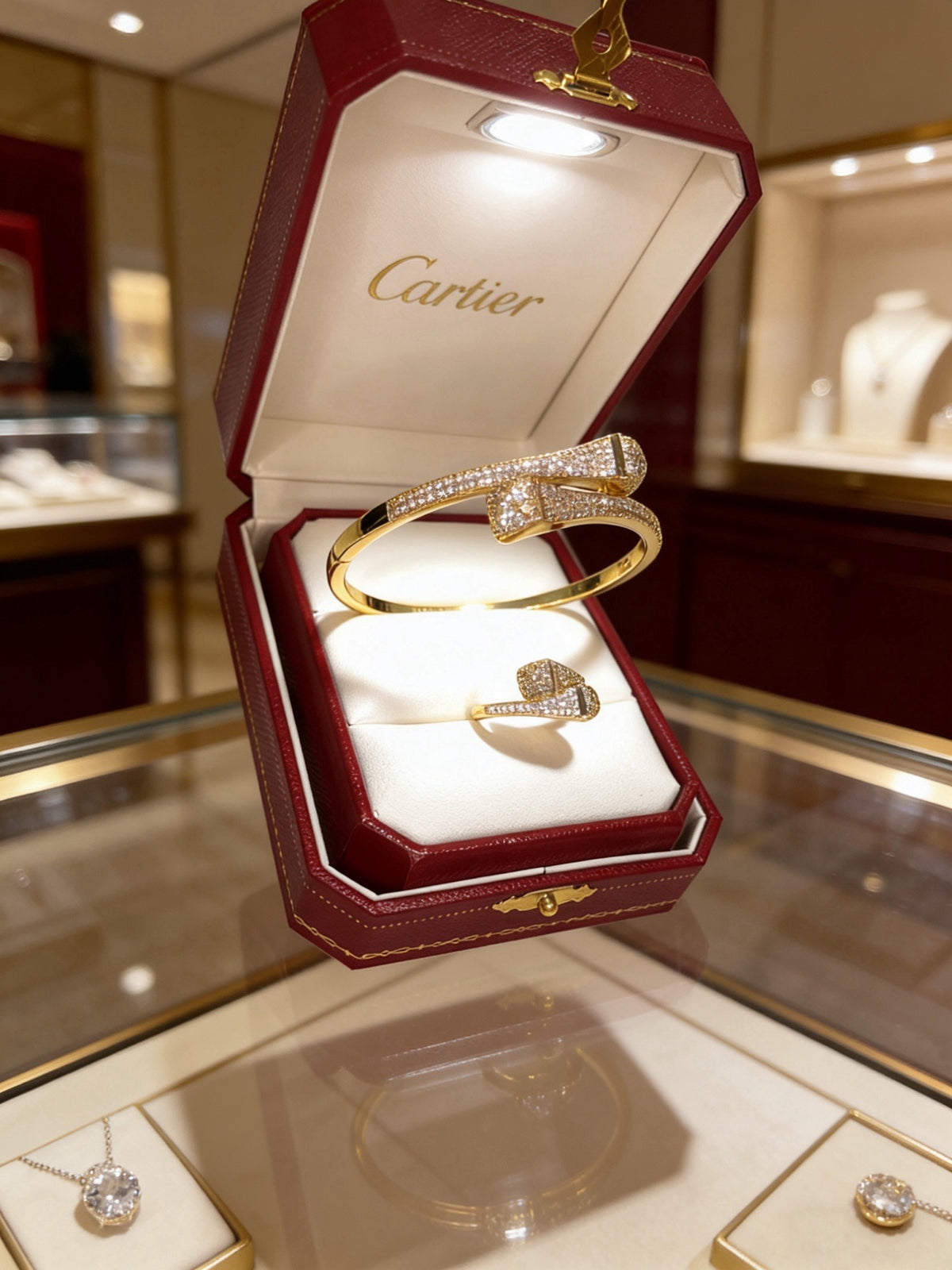 Sculptural Statement Bracelet in Gold-Tone – Design 195 detail view