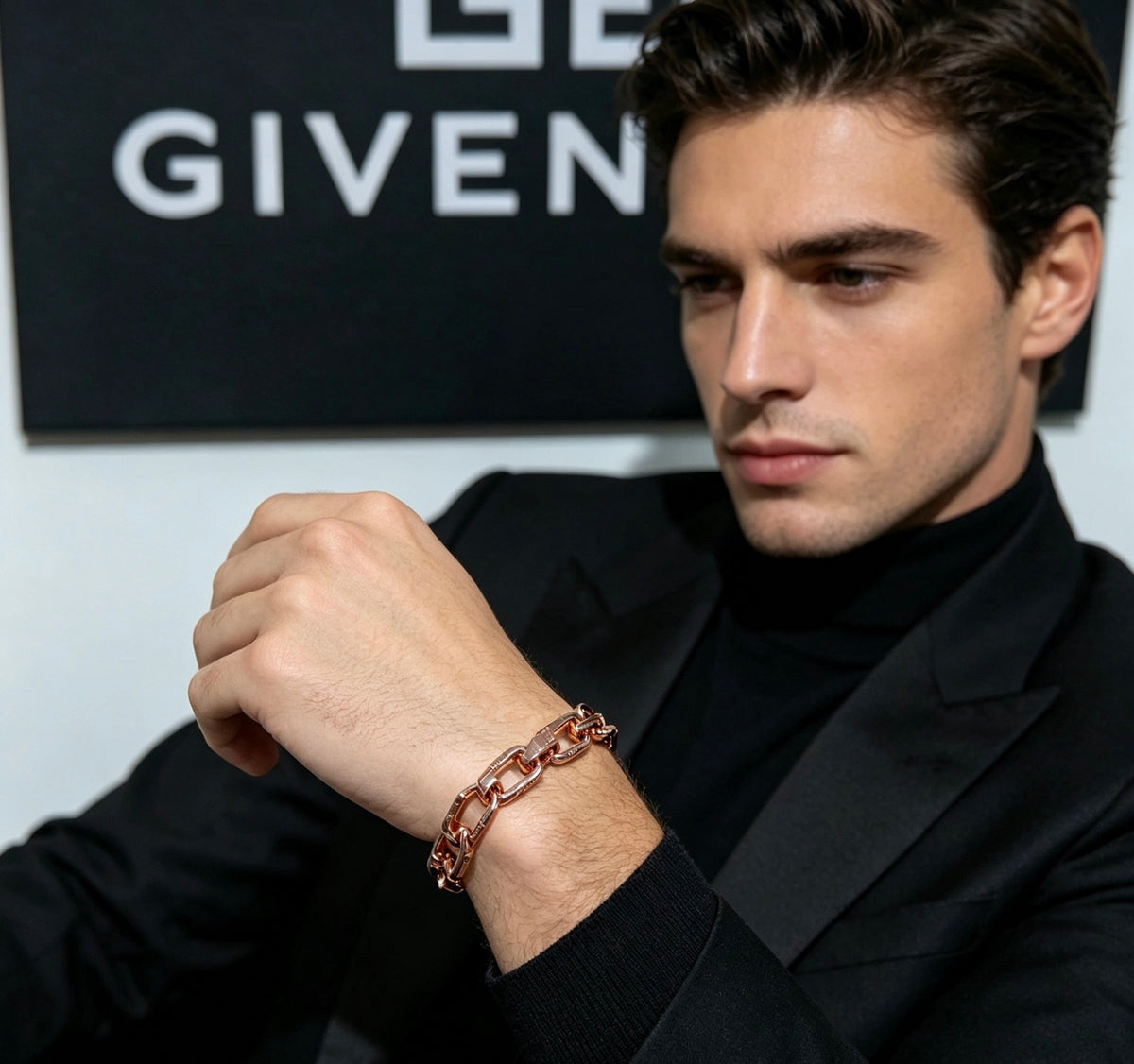 4G Emblem Emblem Bracelet – Design 04 detail view