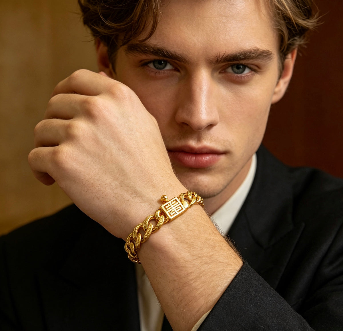 4G Emblem Emblem Bracelet – Design 08 detail view