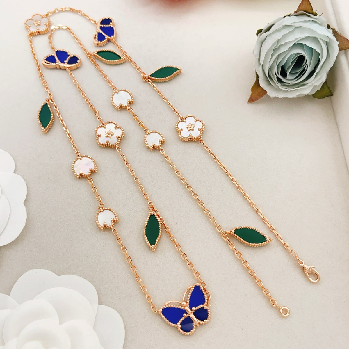 Butterfly Pendant Necklace in Rose-Gold-Tone – Rose Gold – Design 02 front product view