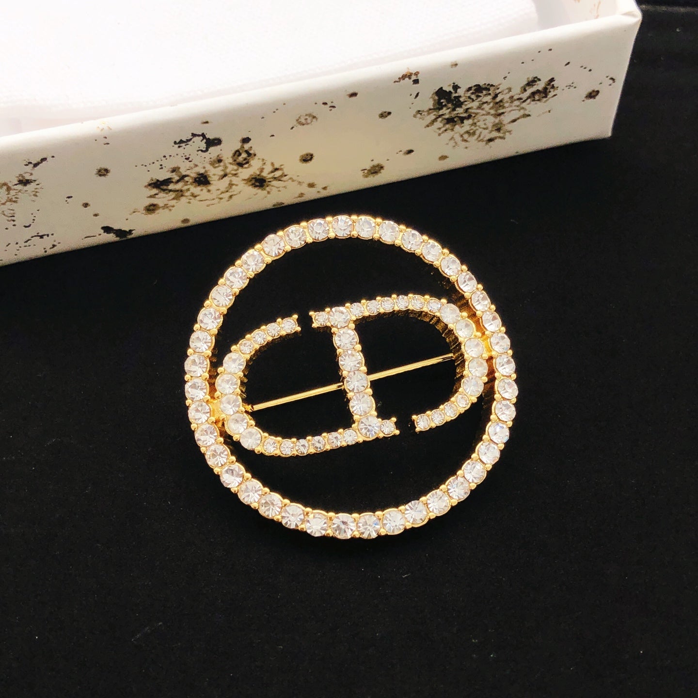 Sculptural Brooch Pin in Polished Metal-Tone – Design 019 detail view