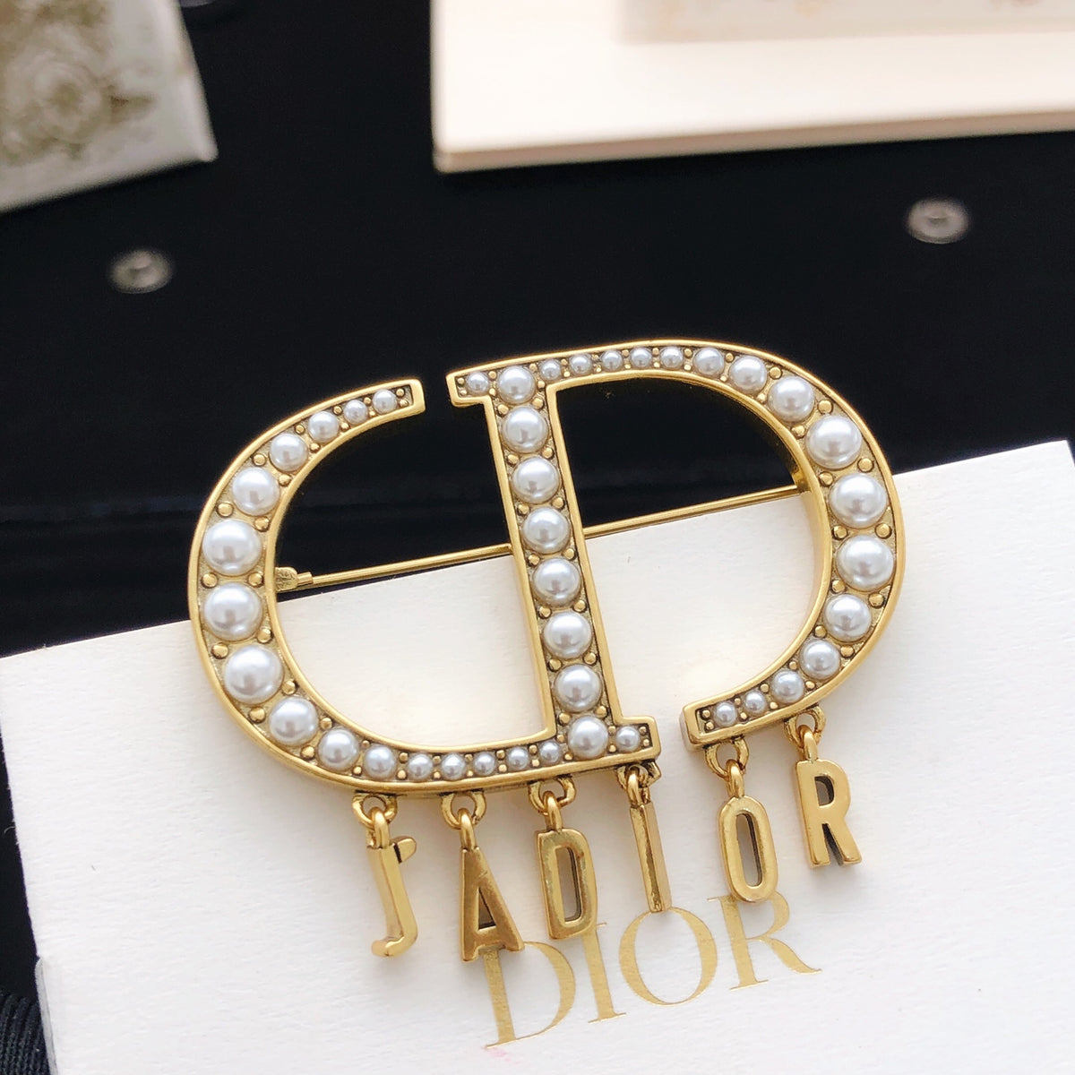 Graphic Letter Motif Brooch Pin in Polished Metal-Tone – Design 010 main product view