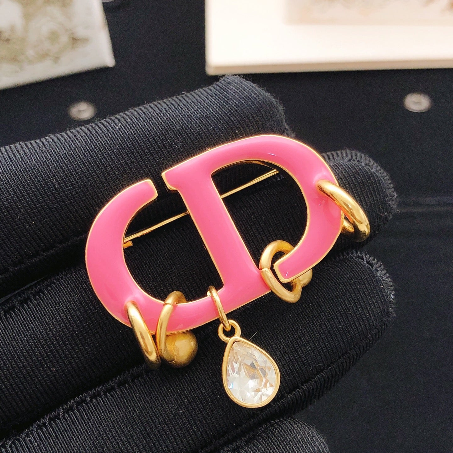 Sculptural Brooch Pin in Polished Metal-Tone – Design 017 front view