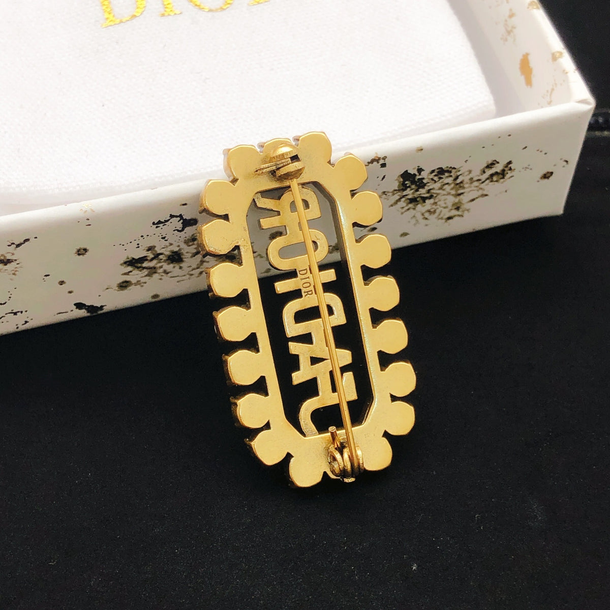 Sculptural Brooch Pin in Polished Metal-Tone with Crystal-Style Accents – Design 005 side detail
