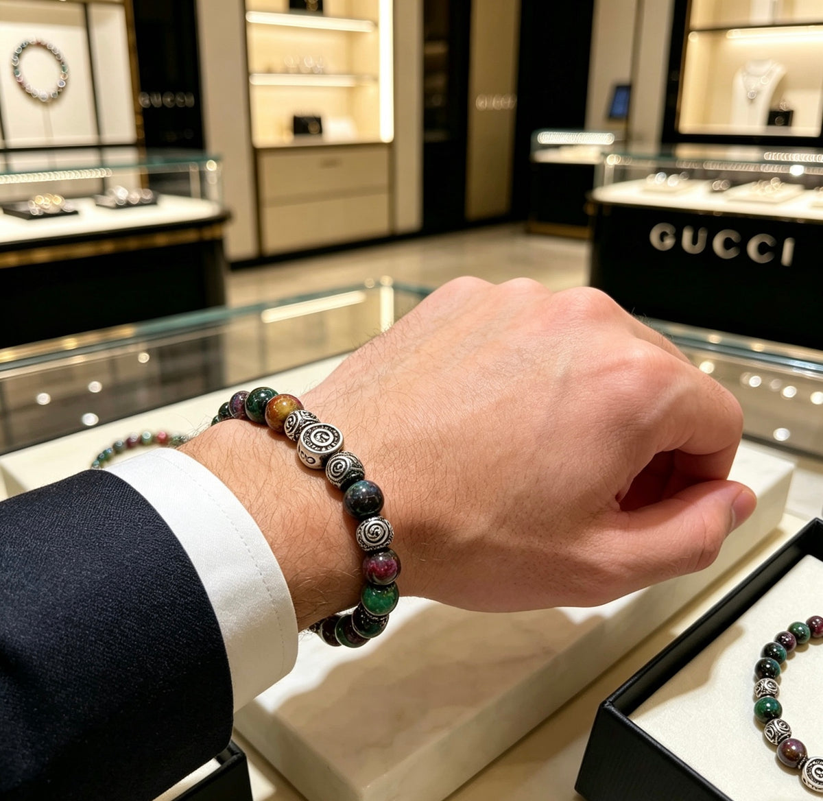 Double-G Emblem Beaded Bracelet in Polished Metal-Tone – Agate Detail – Design 011 styled product view