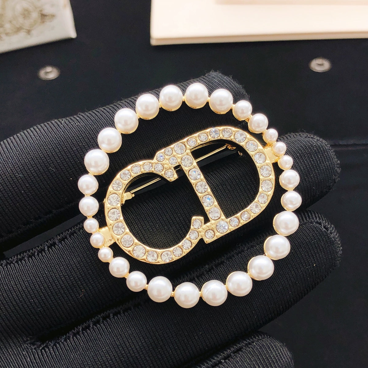 Sculptural Brooch Pin in Polished Metal-Tone – Design 015 front view