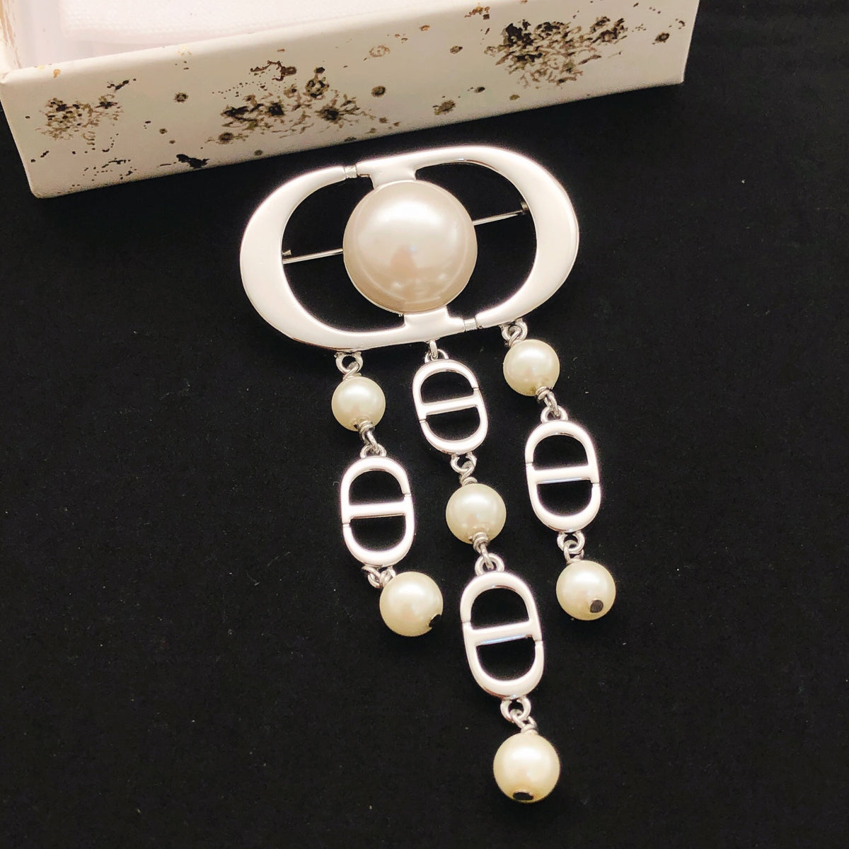 Sculptural Brooch Pin in Polished Metal-Tone – Design 014 main product view