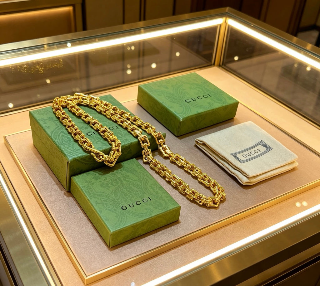 Double-G Emblem Pendant Necklace in Gold-Tone – Design 011 close-up detail