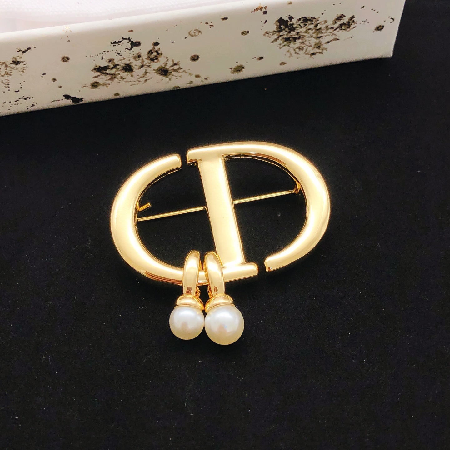 Sculptural Brooch Pin in Polished Metal-Tone – Design 013 main product view