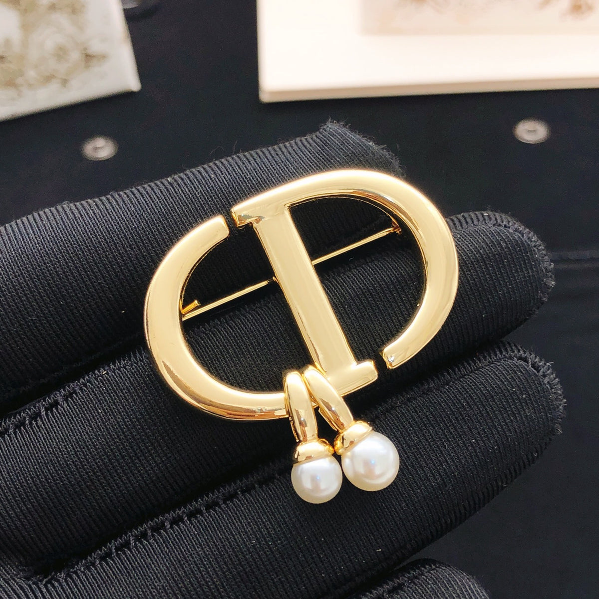 Sculptural Brooch Pin in Polished Metal-Tone – Design 013 side detail