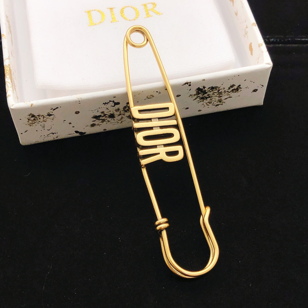 Sculptural Jewelry Accessory in Polished Metal-Tone – Design 001 front view