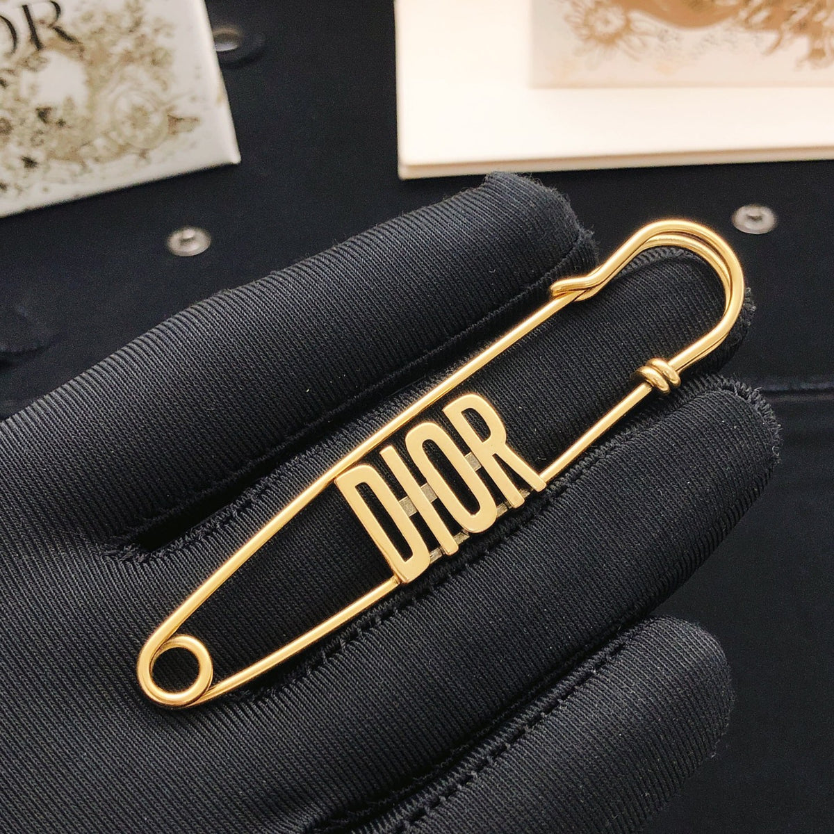 Sculptural Jewelry Accessory in Polished Metal-Tone – Design 001 detail view