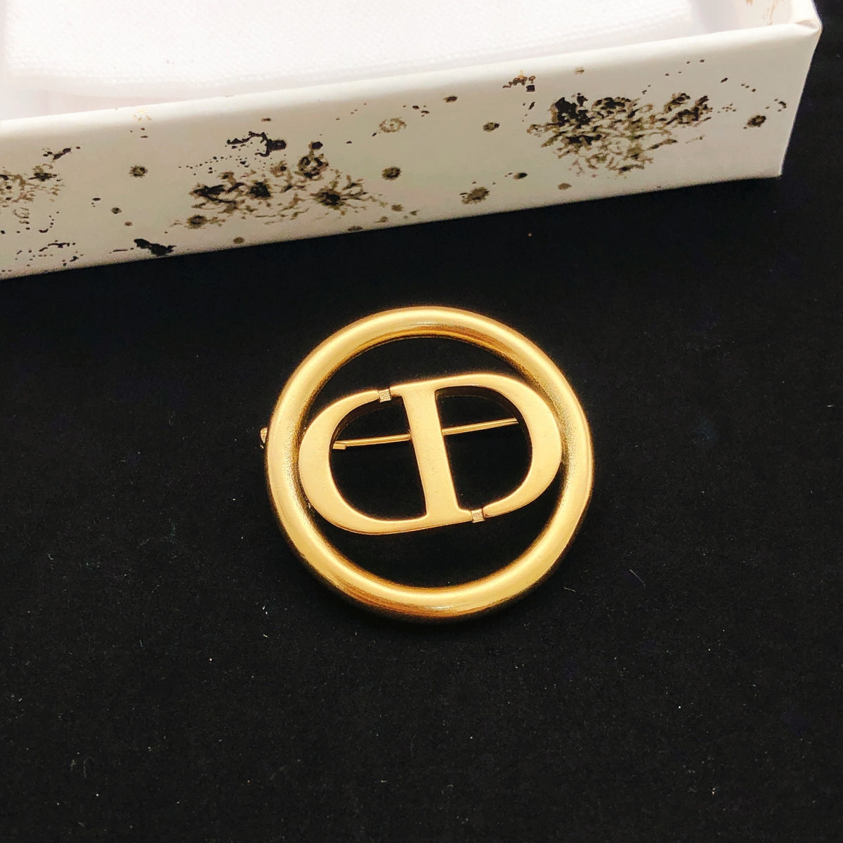 Sculptural Brooch Pin in Polished Metal-Tone – Design 012 detail view