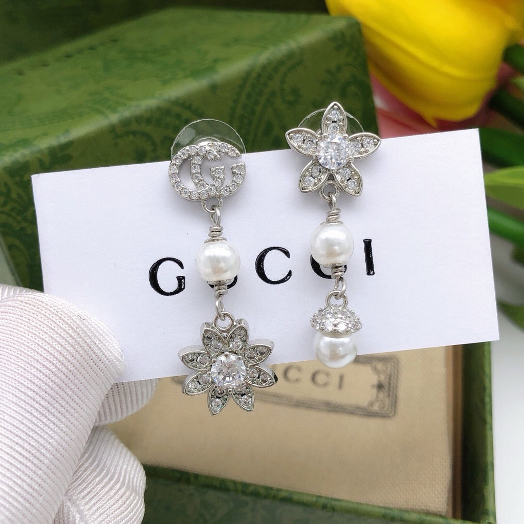 Floral Stud Earrings in Polished Metal-Tone – Design 006 main product view