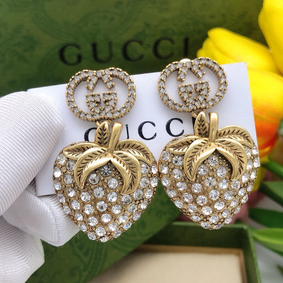 Geometric Emblem Hair Accessory – Crystal Detail main product view