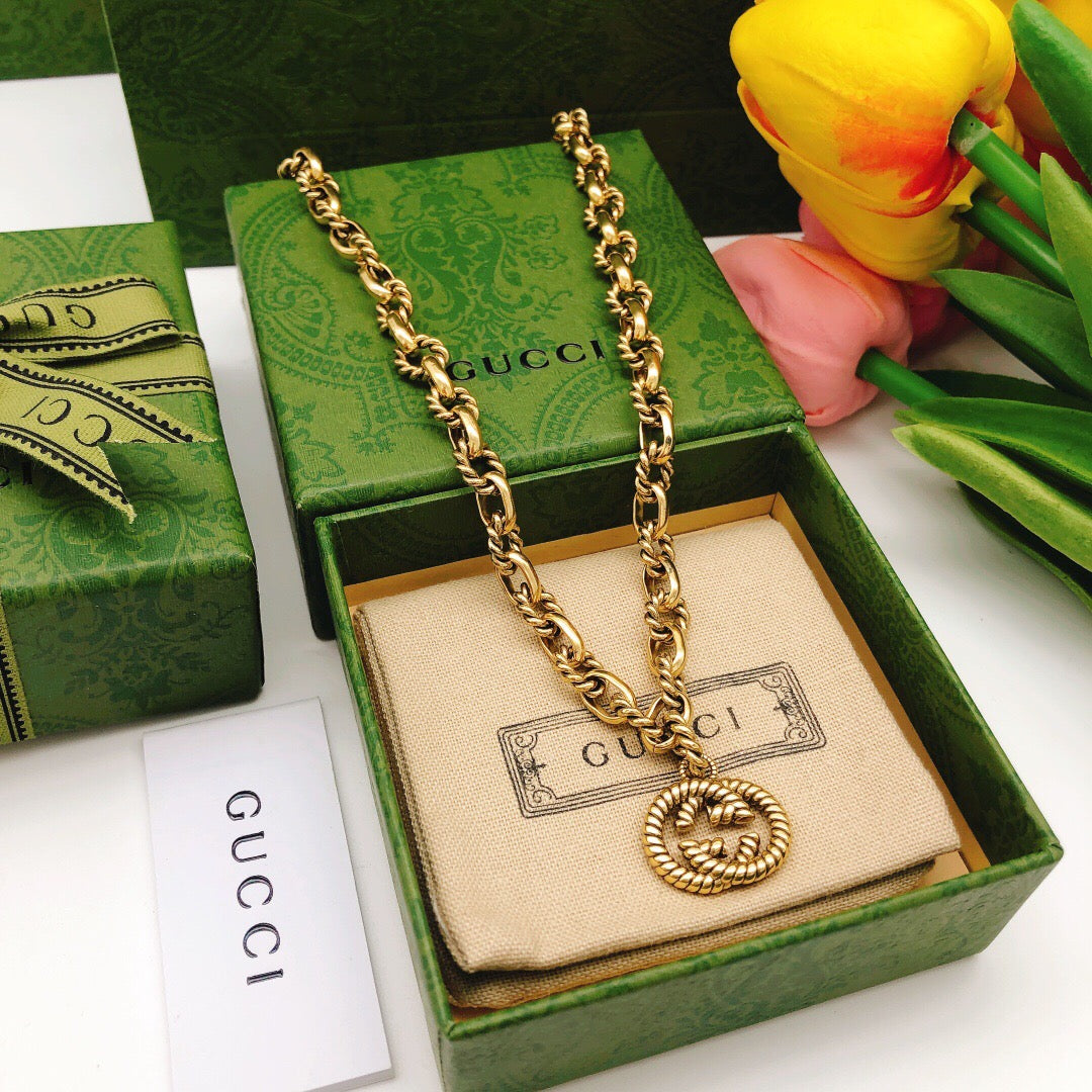 Floral Pendant Necklace in Polished Metal-Tone – Design 005 side detail