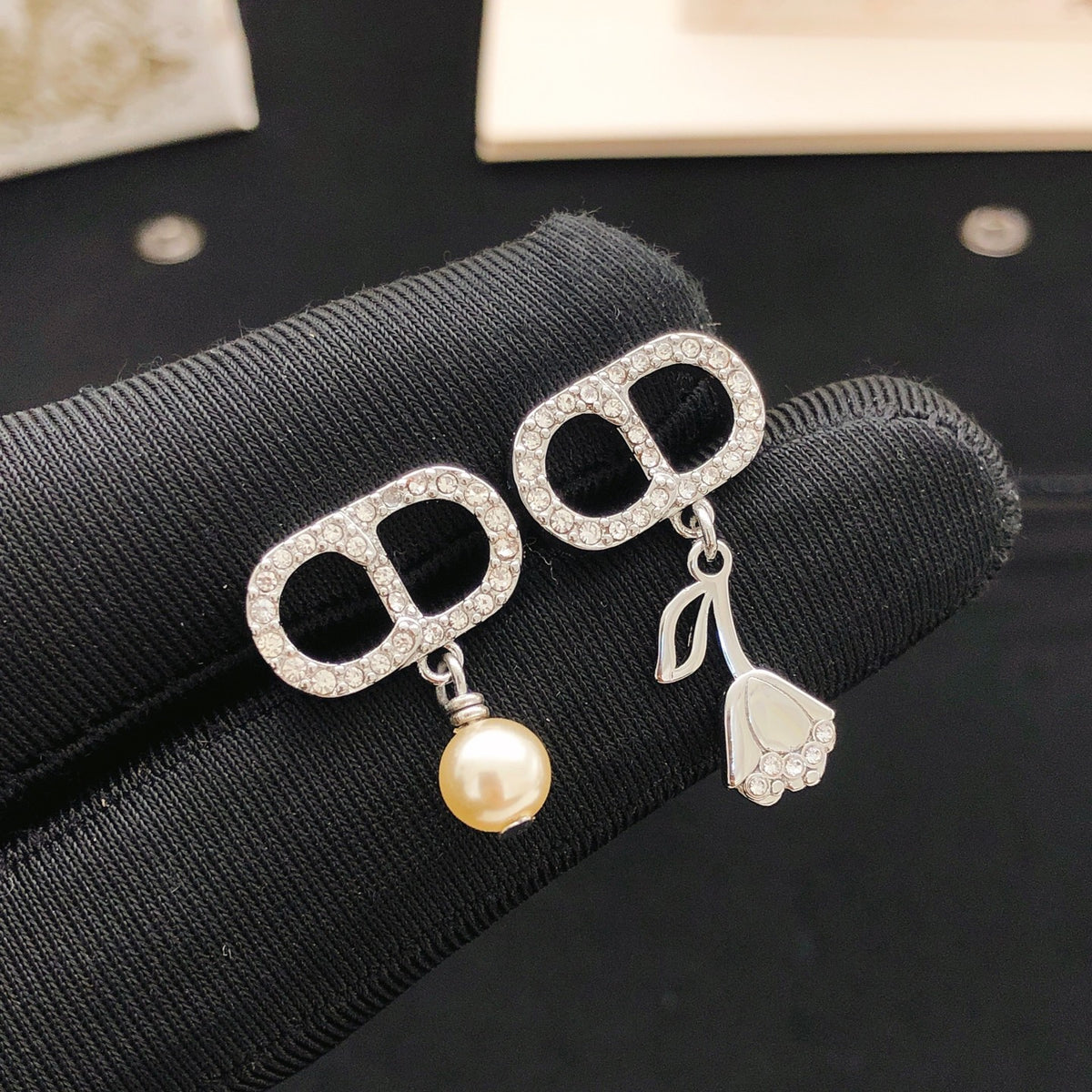 Pearl-Style Motif Stud Earrings in Polished Metal-Tone with Pearl-Style Detail – Design 011 front view