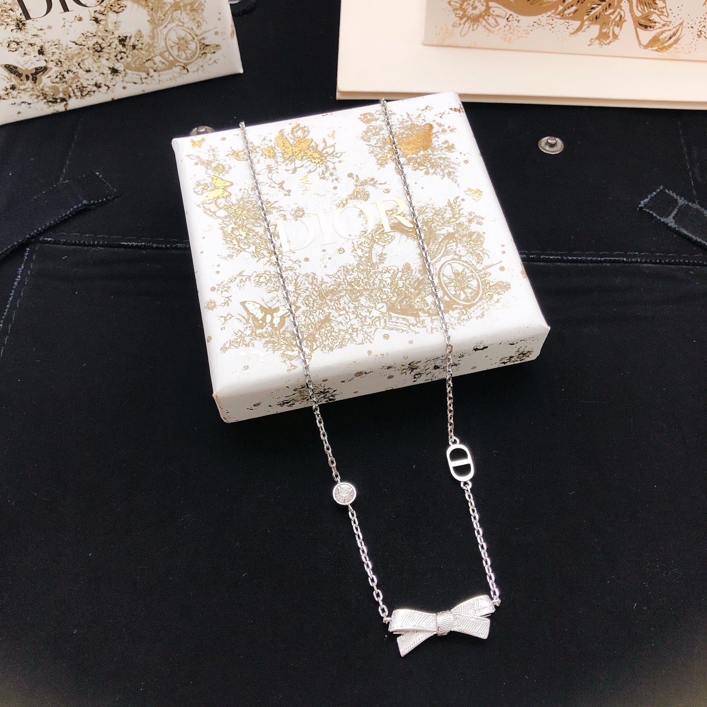 Bow & Butterfly Motif Pendant Necklace in Polished Metal-Tone – Design 004 detail view
