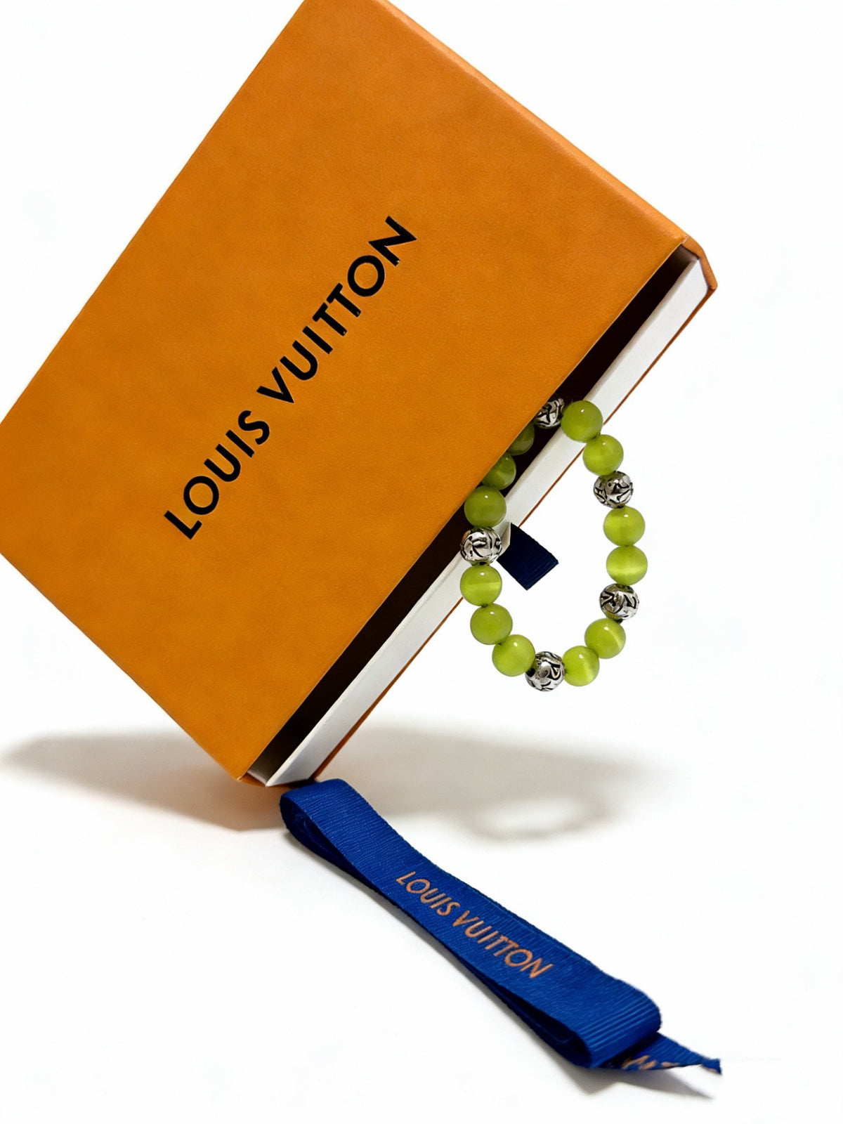 Geometric Emblem Bracelet in Silver-Tone – Design 026 detail view