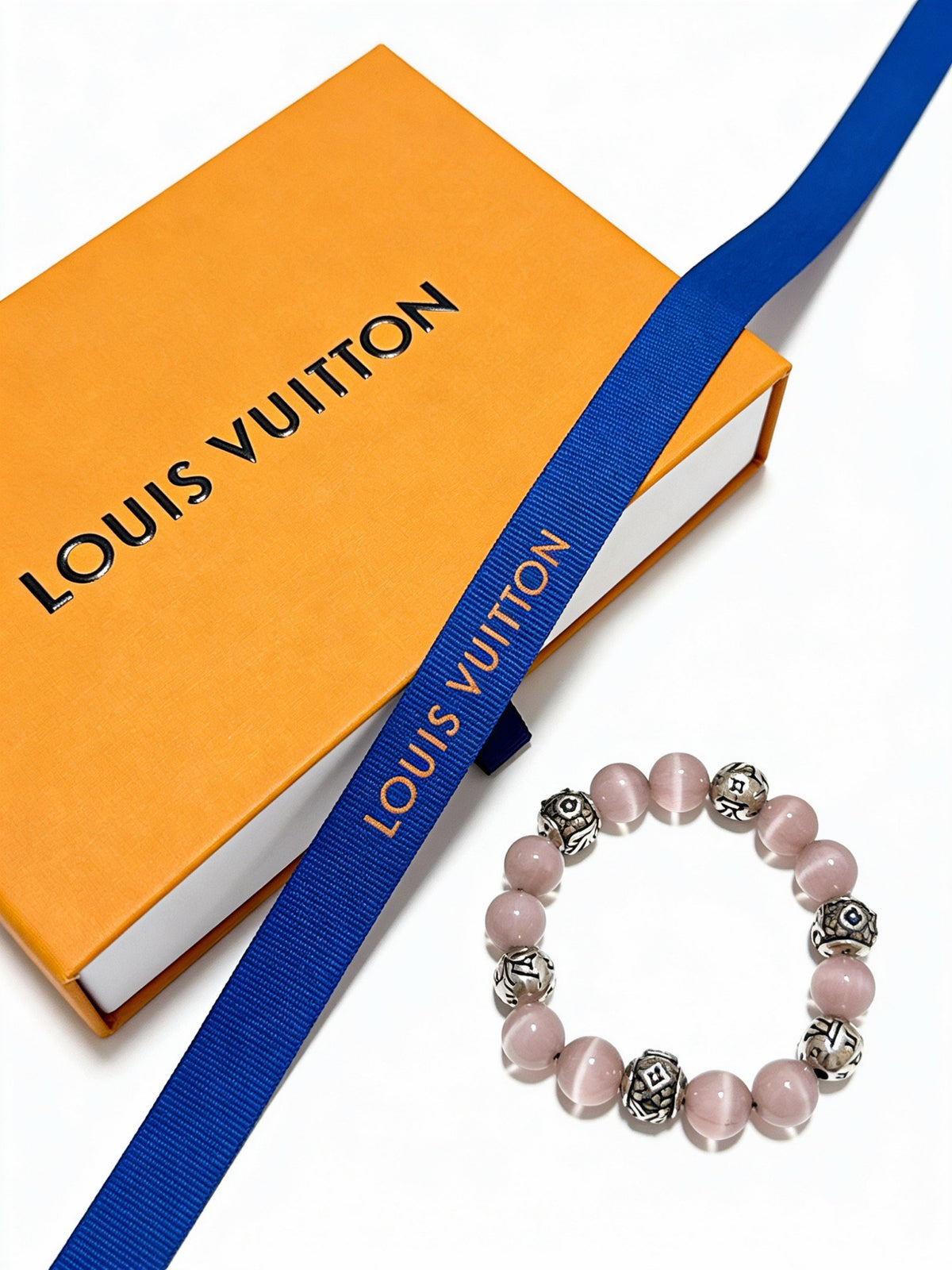Martin Graham bracelet in polished metal-tone – detail view
